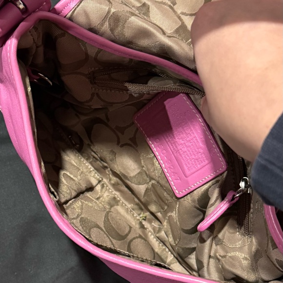 Coach pink soho shoulder bag with matching wallet *Looking to trade* - Picture 4 of 5